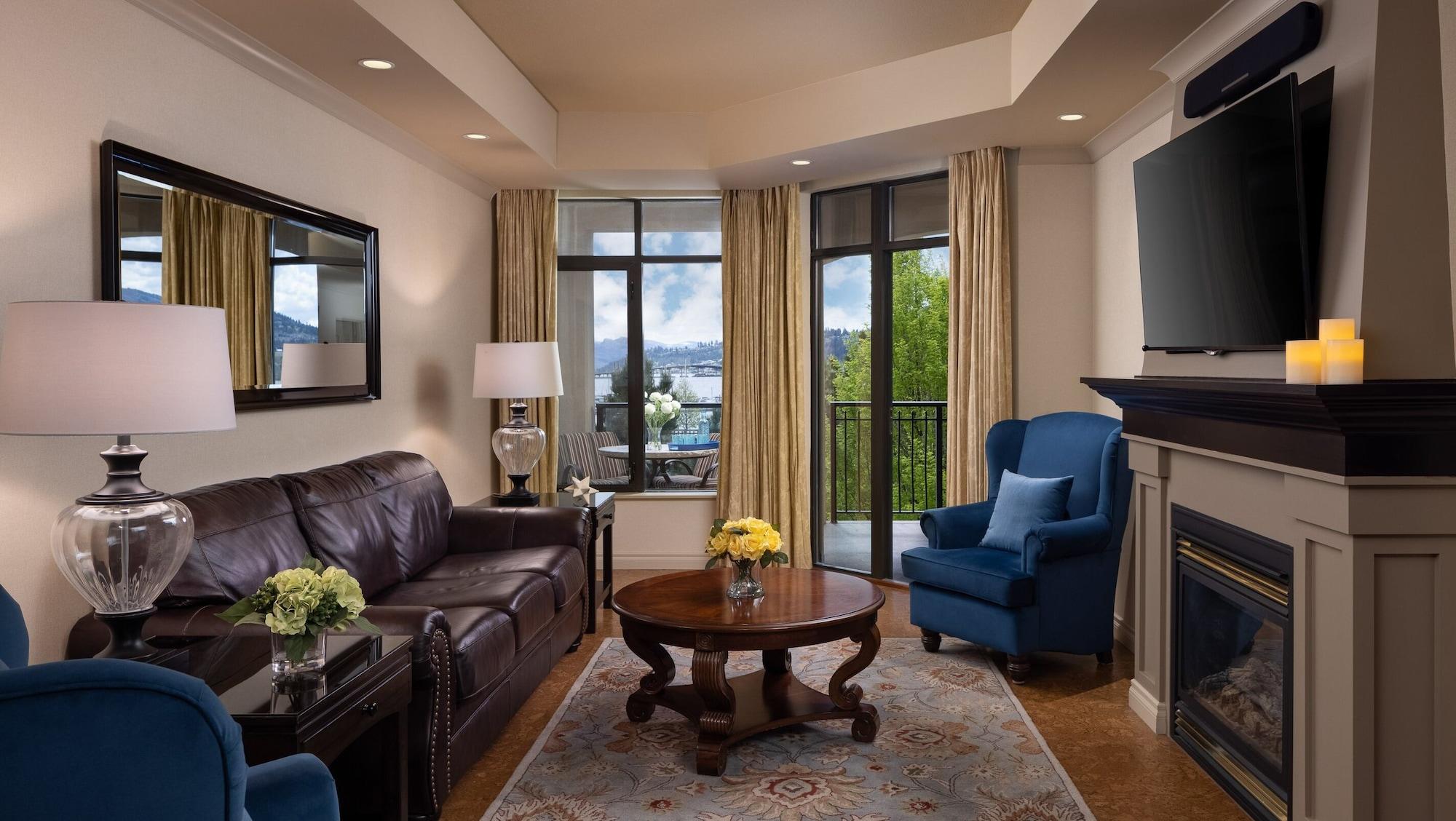 The Royal Kelowna - Bellstar Hotels & Resorts Экстерьер фото